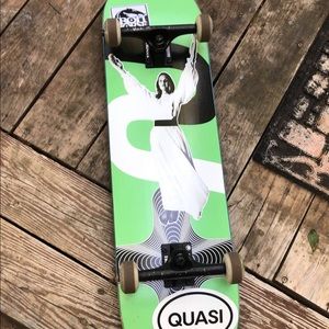Quasi Skateboard